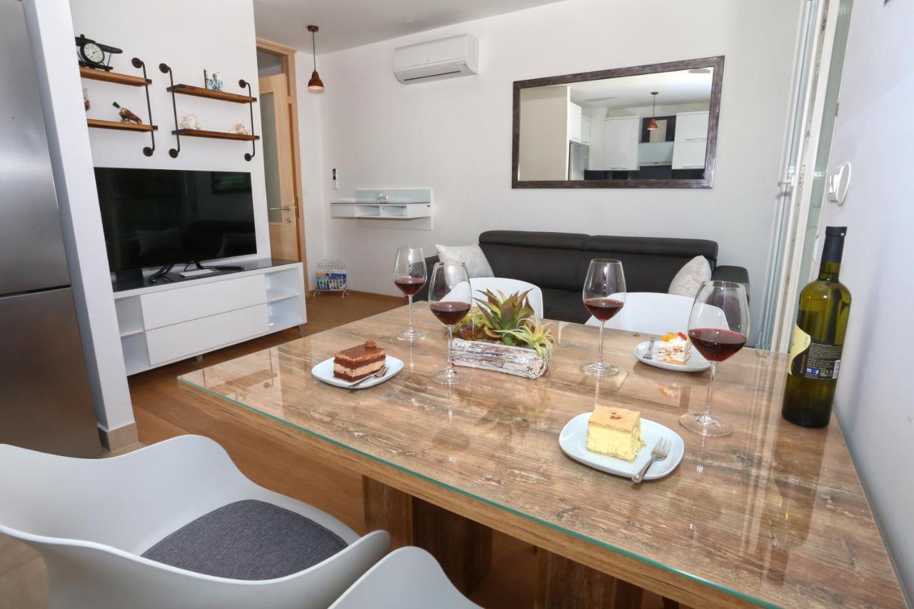 As'S Apartment Split Luaran gambar